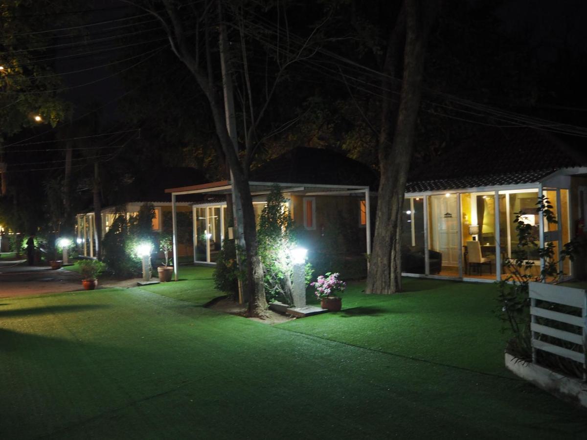 The Hotel Nakhonsawan Nakhon Sawan Exterior photo